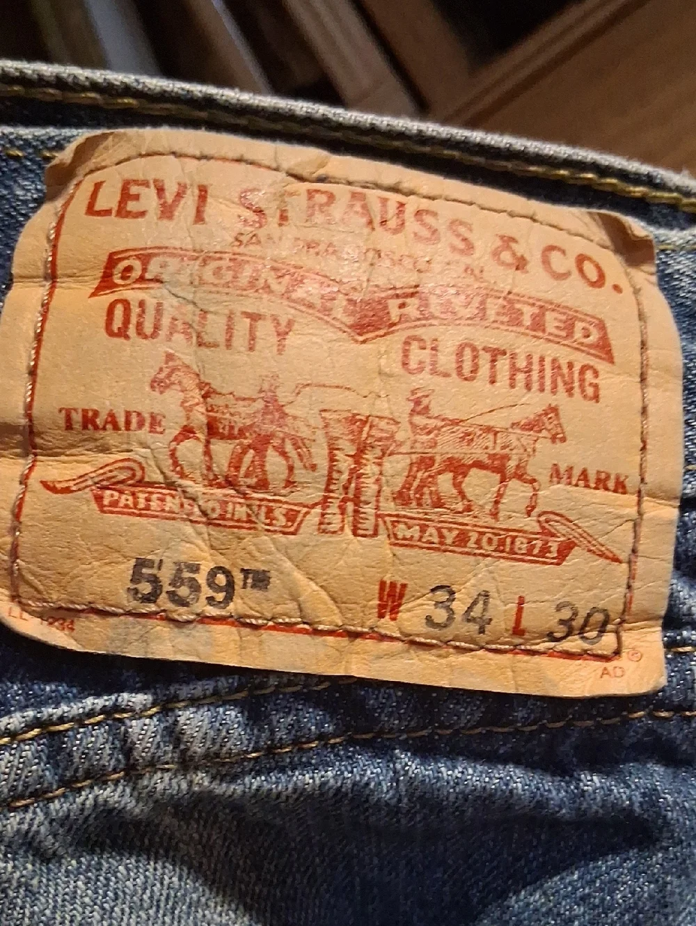 Levi's 559 Relaxed Straight Jeans in Dark Wash Blue 34 x 30